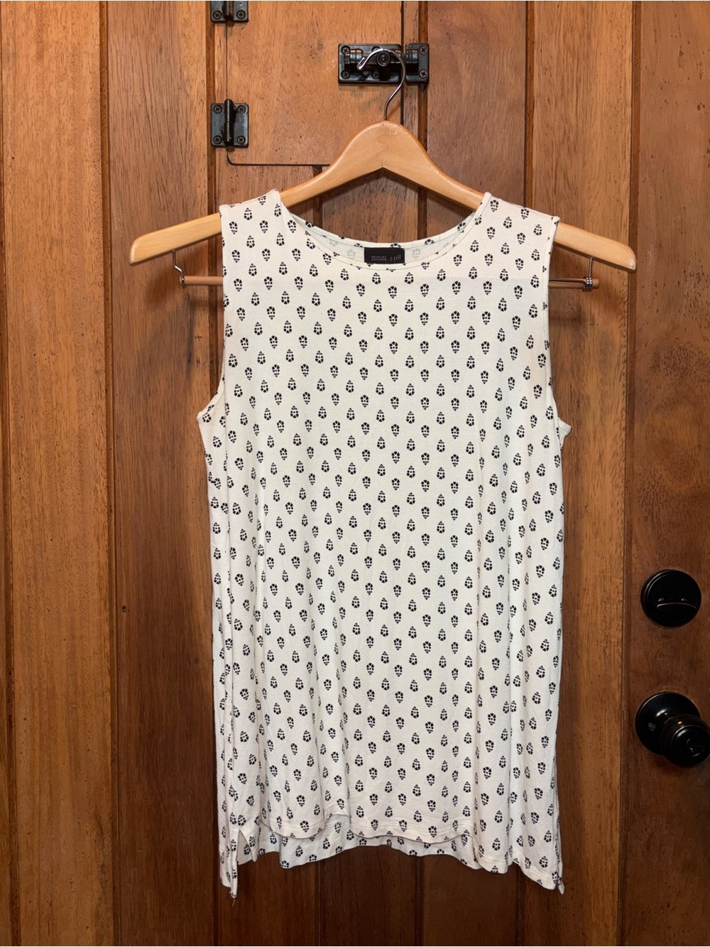 J Jill Sleeveless Cream Printed Shift Top